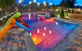 Resort Ambient